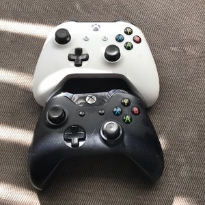 Xbox controllers
